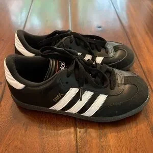 adidas gazelle silver green womens adidas Kids Samba Classic, Black-White / 2